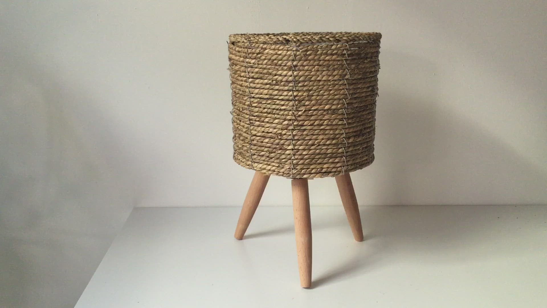 Boho Vintage Cat Tail Woven Plant Stand