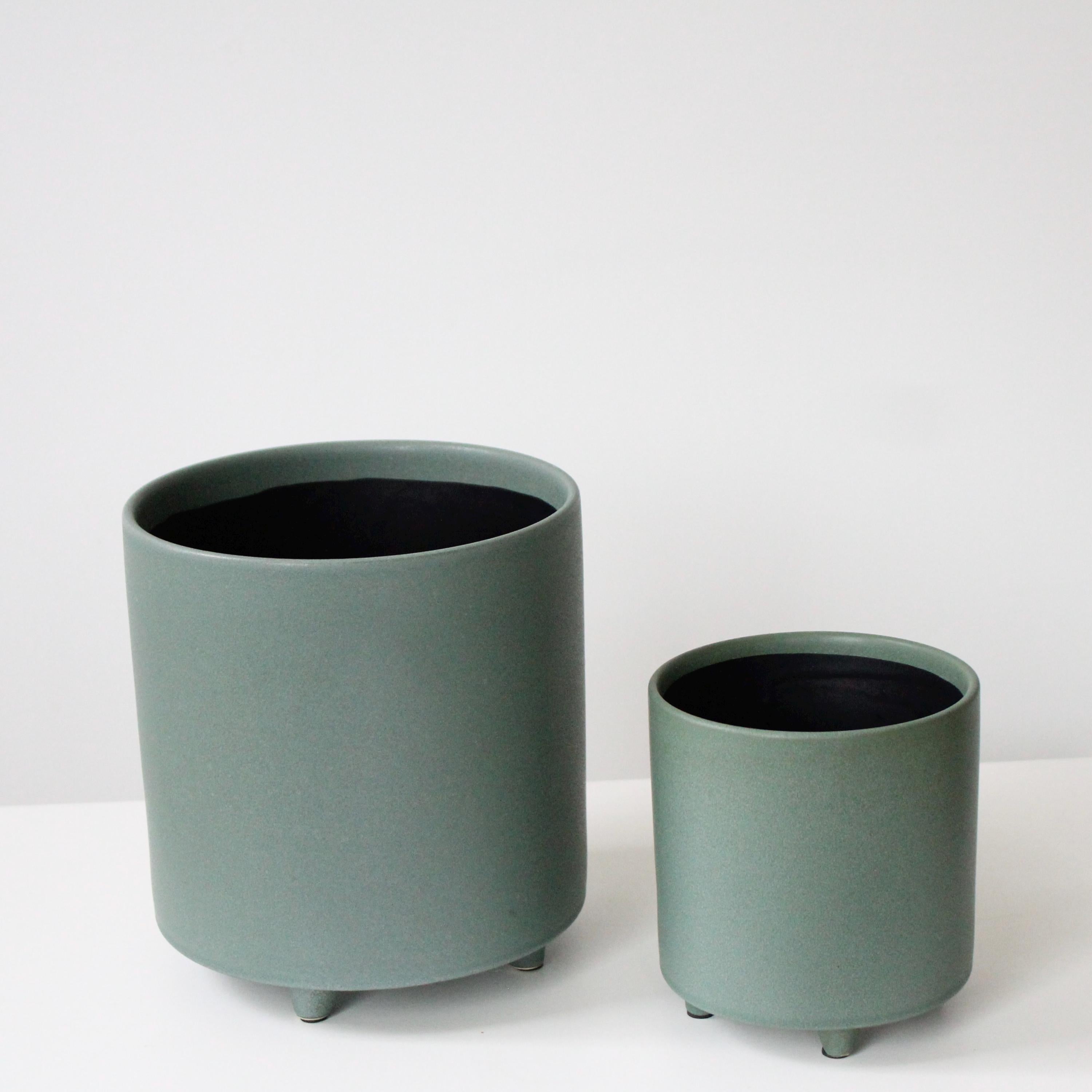 Emerald Green Ceramic Footed Plant Pot | Cute Unique Flower Pot | Green Modern Planter | Succulent Planter