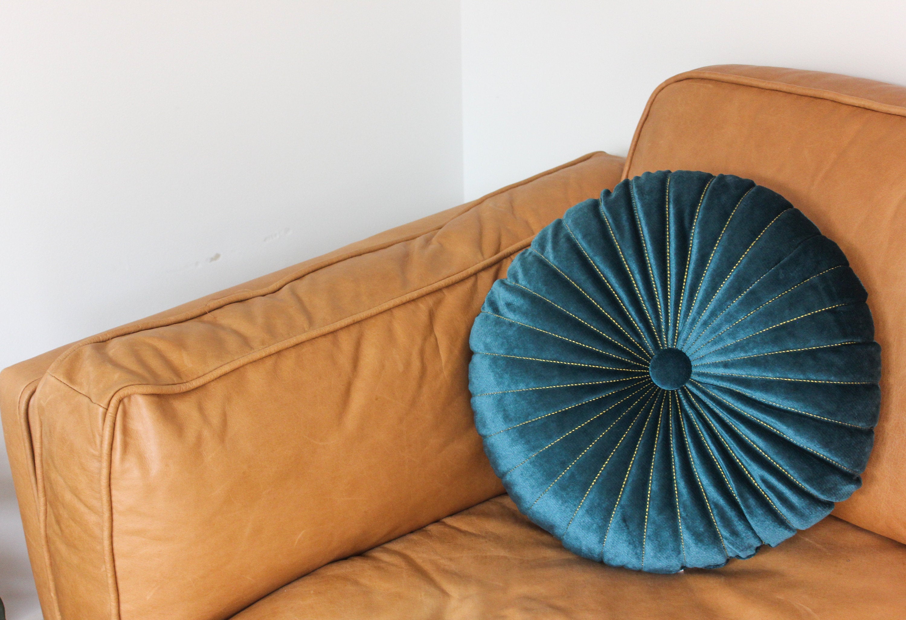 Vintage Boho Round Pintuck Decorative Cushion Circle Pillow