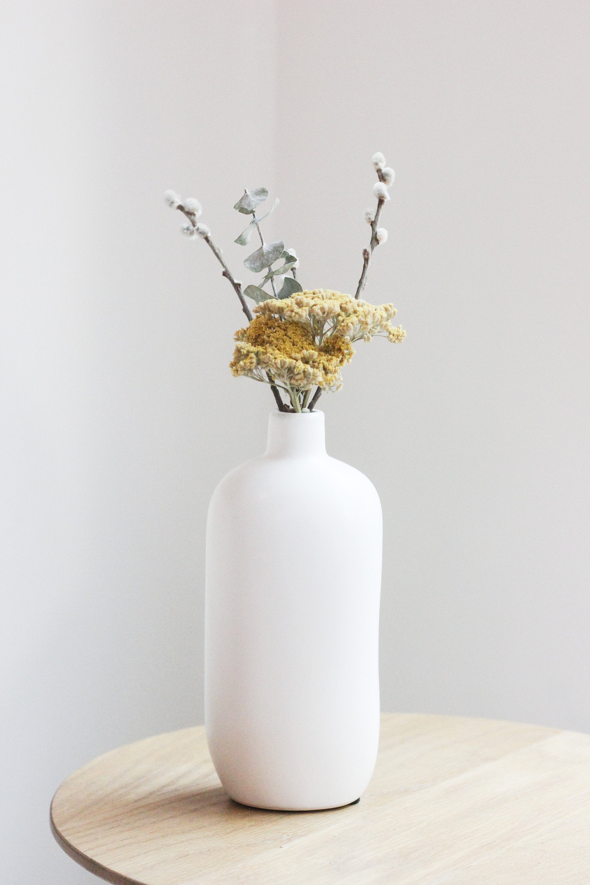 Modern Bud Vases for Dried Flowers in Matte White