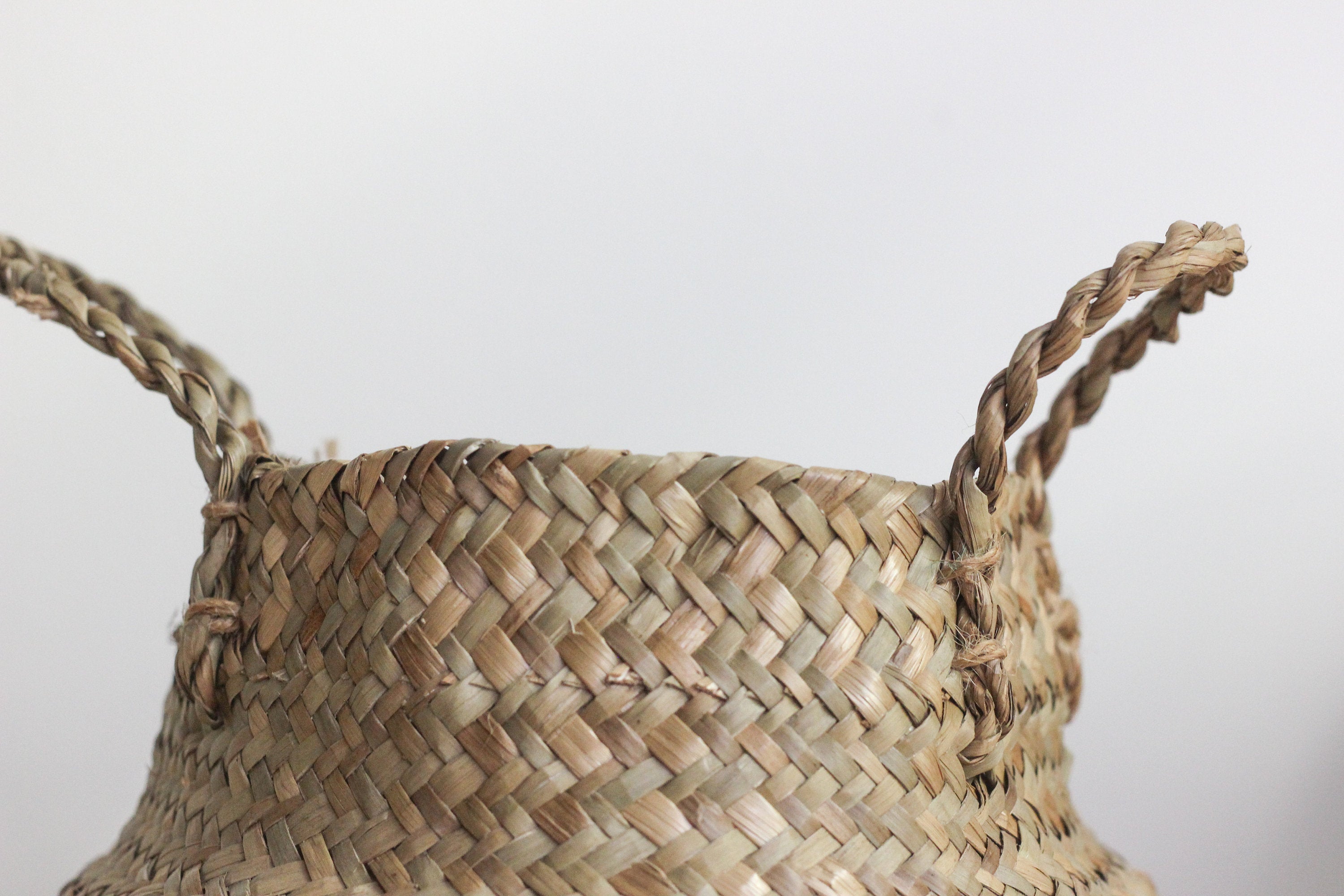 Woven Seagrass Belly Basket Planter