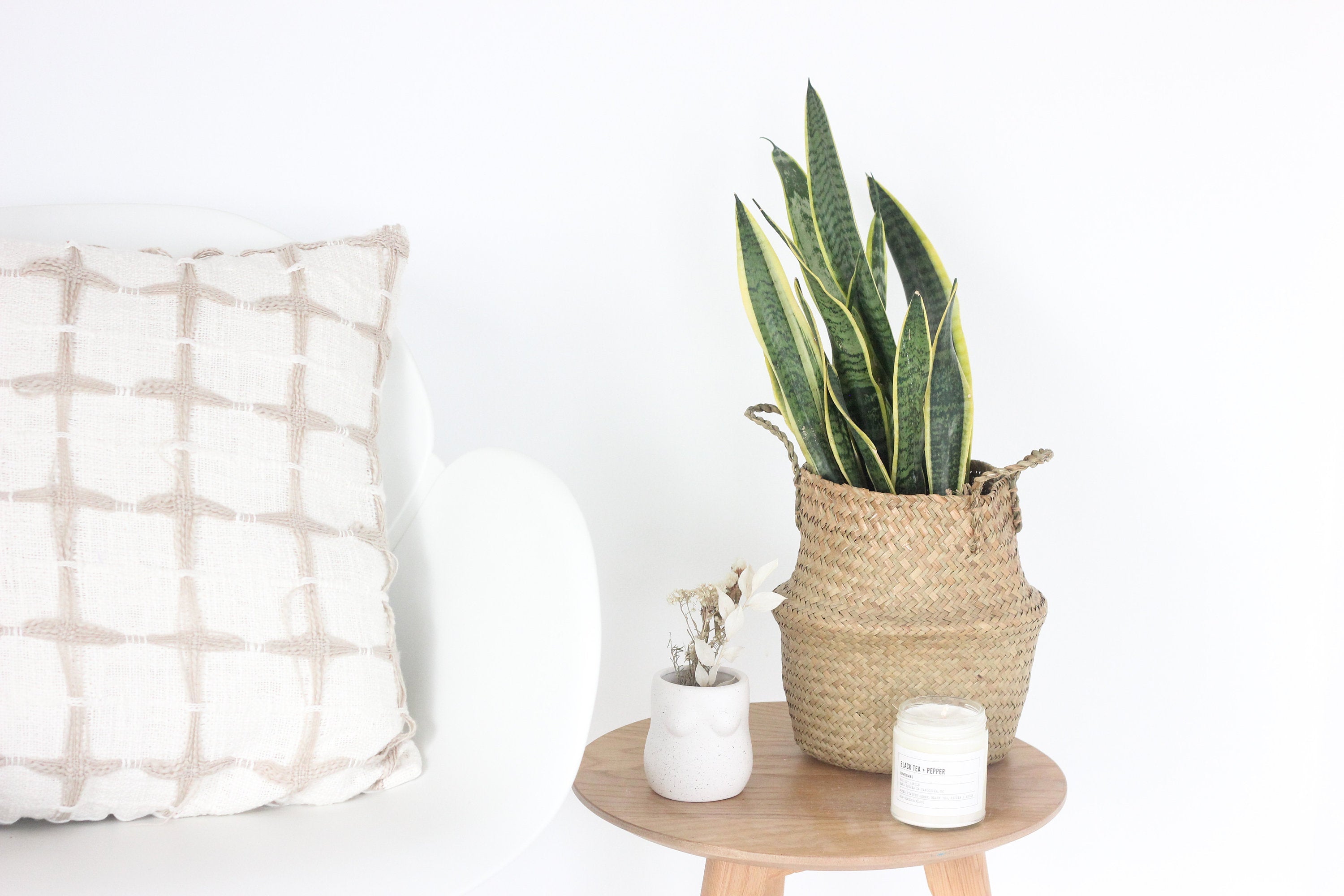 Woven Seagrass Belly Basket Planter