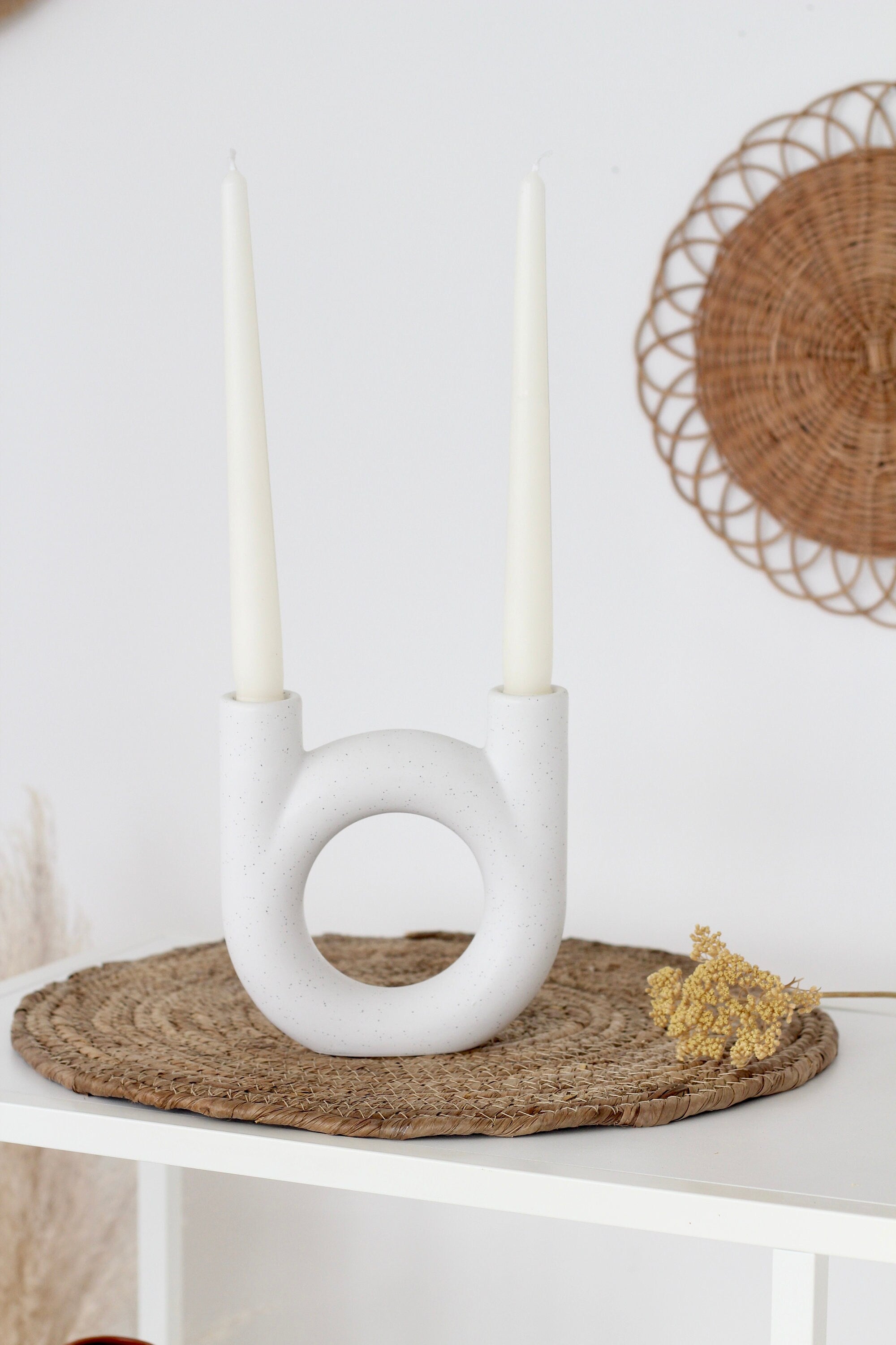 Nordic Circle Taper Candle Holder in White Speckle