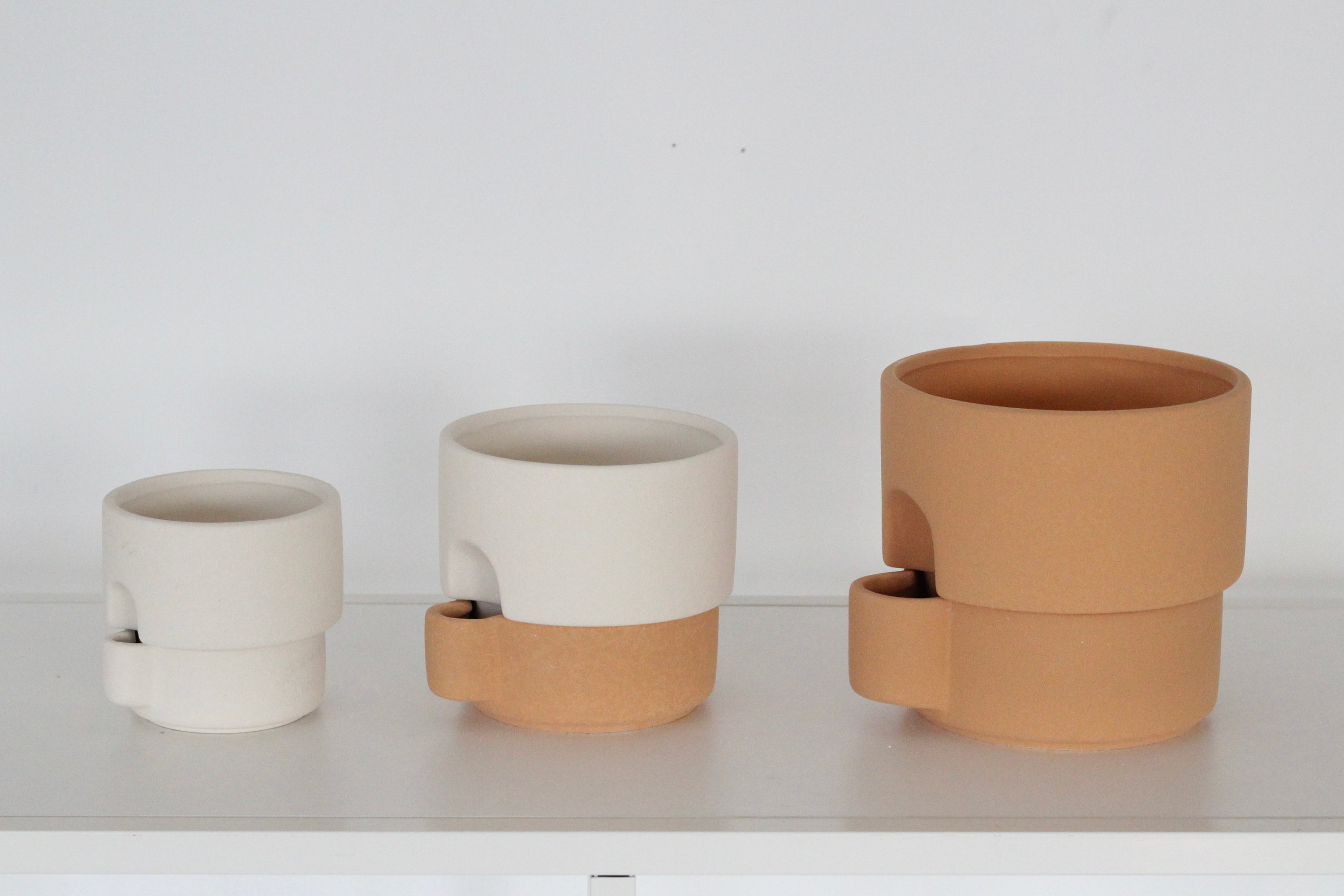 Self Watering Terracotta Two-Toned Planter